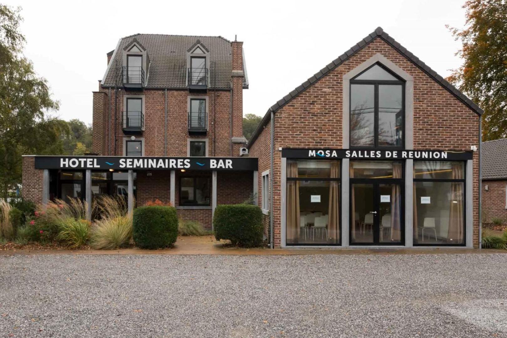 Hotel Mosa Hermalle-sous-Argenteau Exteriör bild