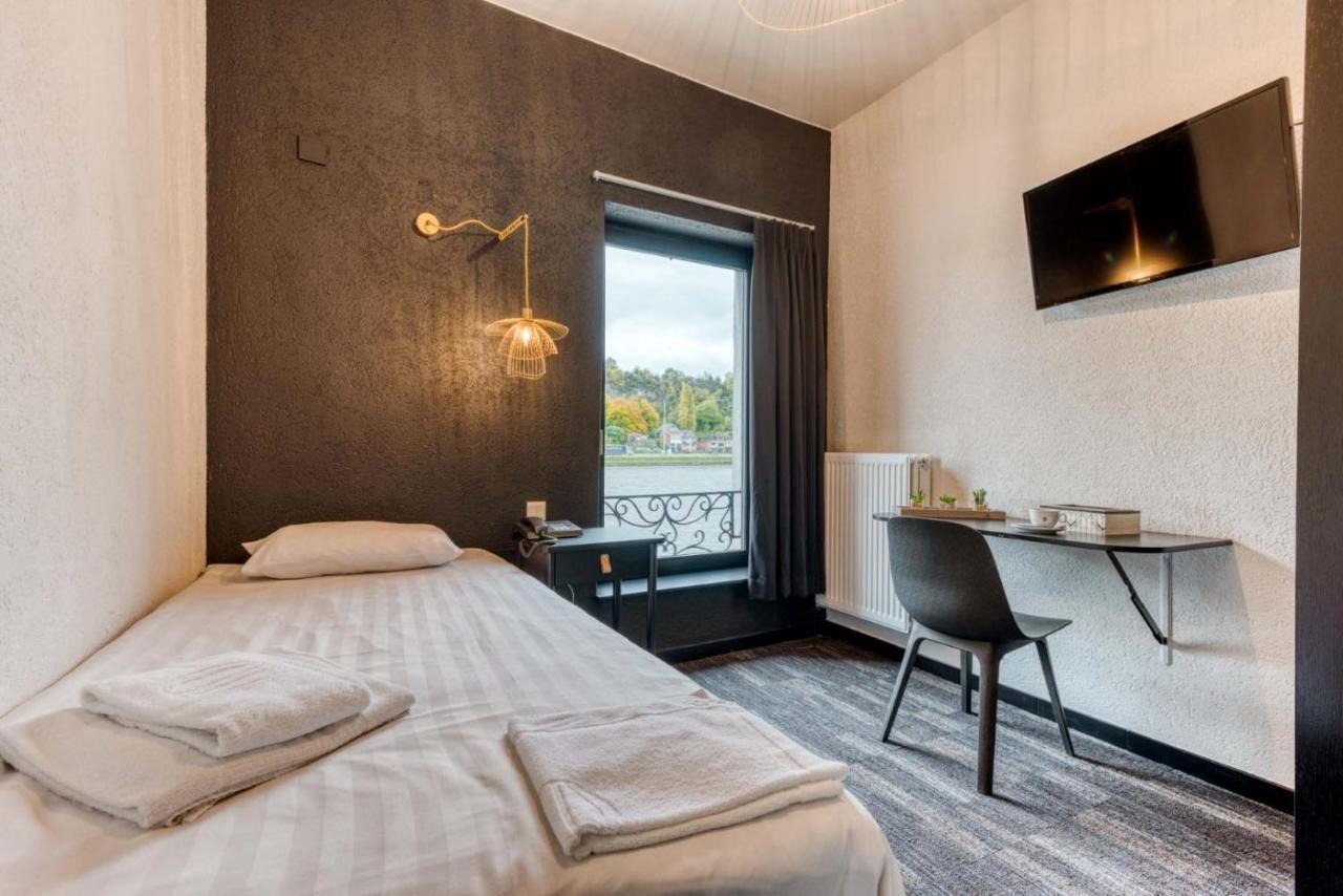 Hotel Mosa Hermalle-sous-Argenteau Exteriör bild